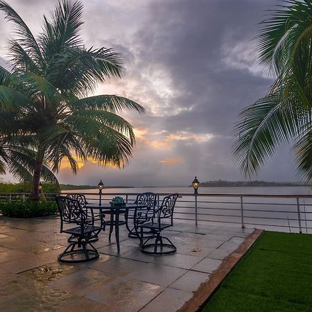 Deltin Palms Riverfront ปณชี ภายนอก รูปภาพ